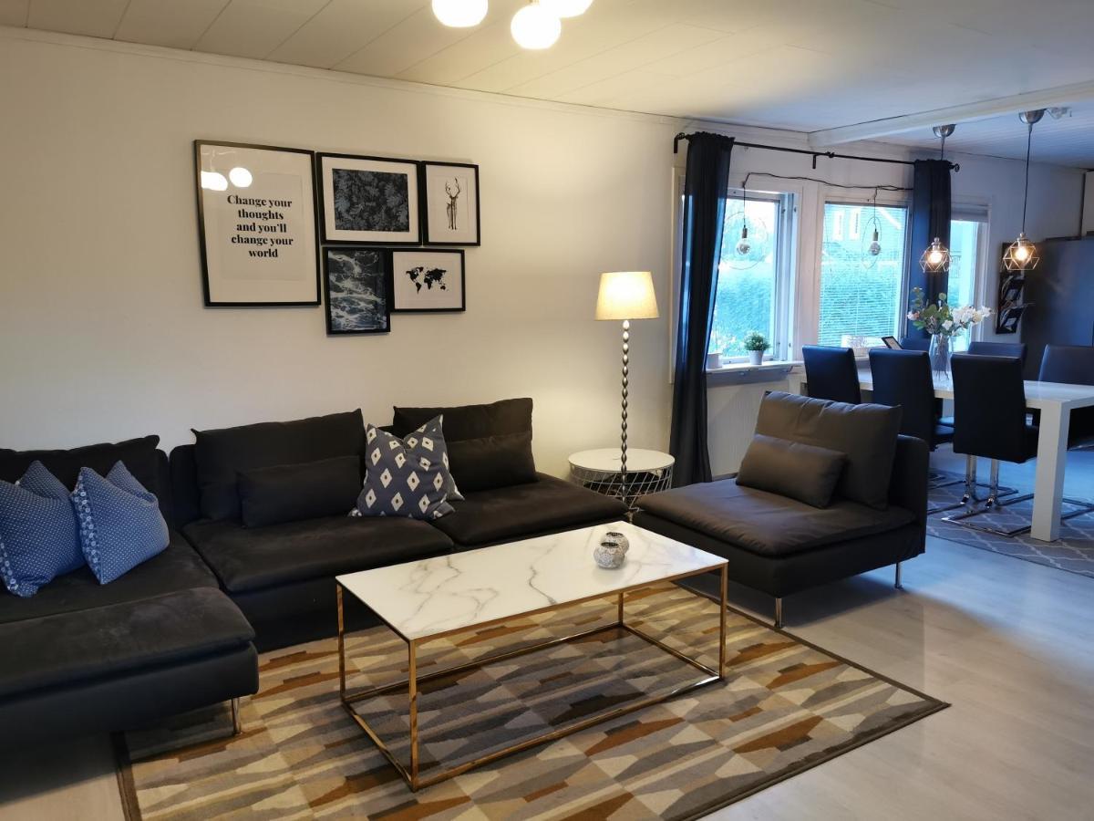 The White And Black House Βίλα Kalix Εξωτερικό φωτογραφία